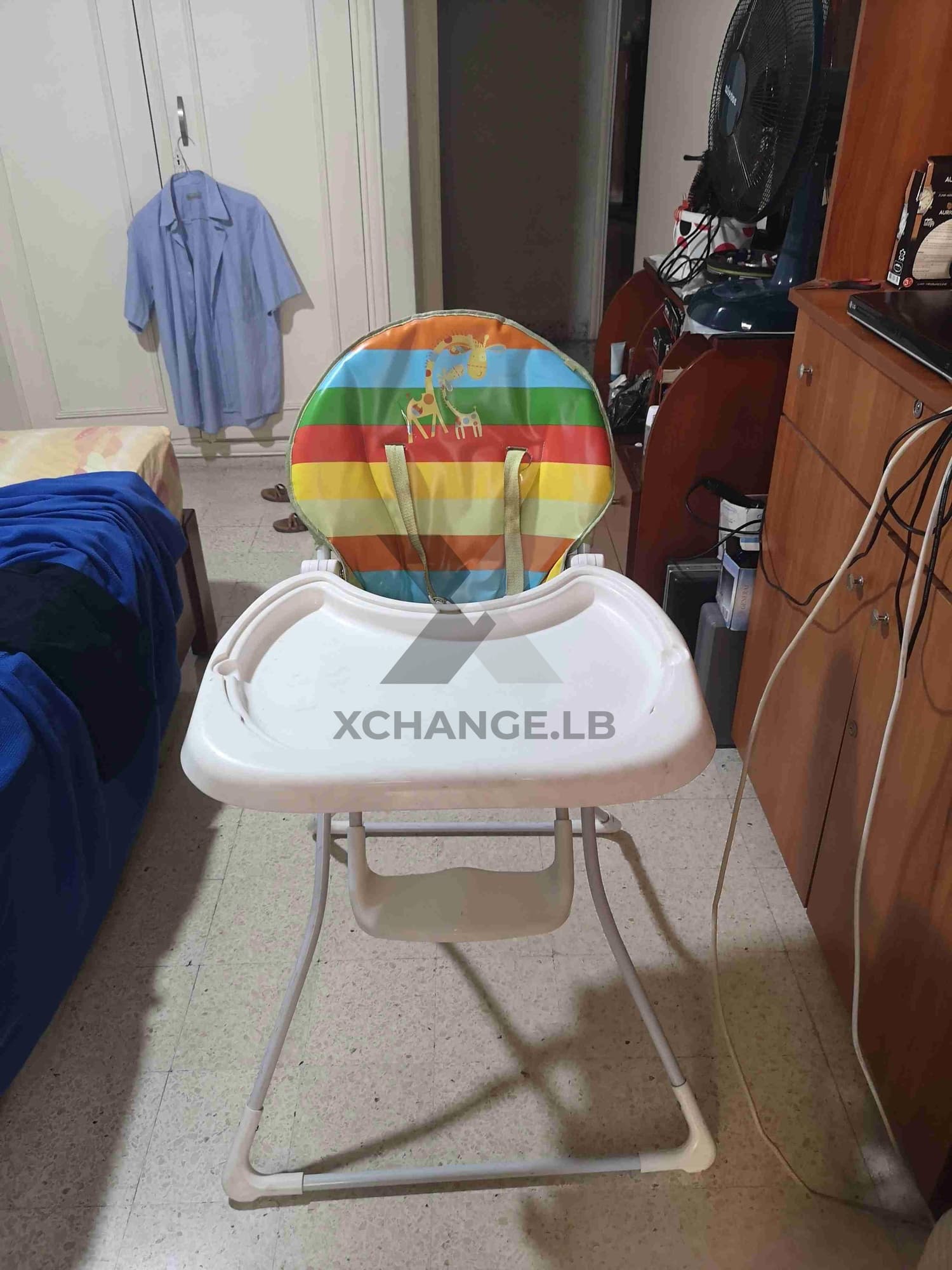 children eating chair